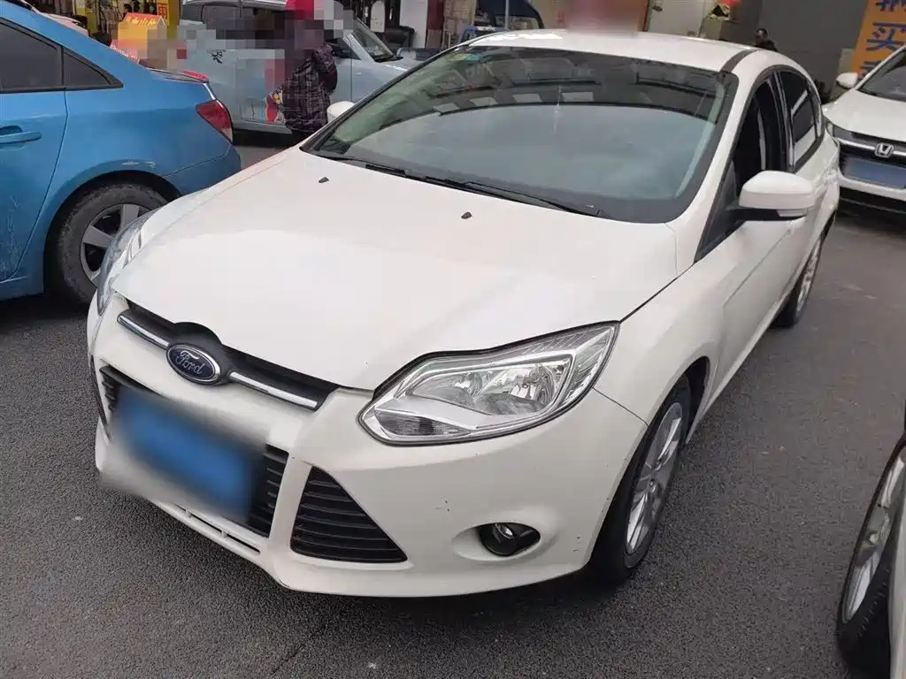 FORD FOCUS 2012