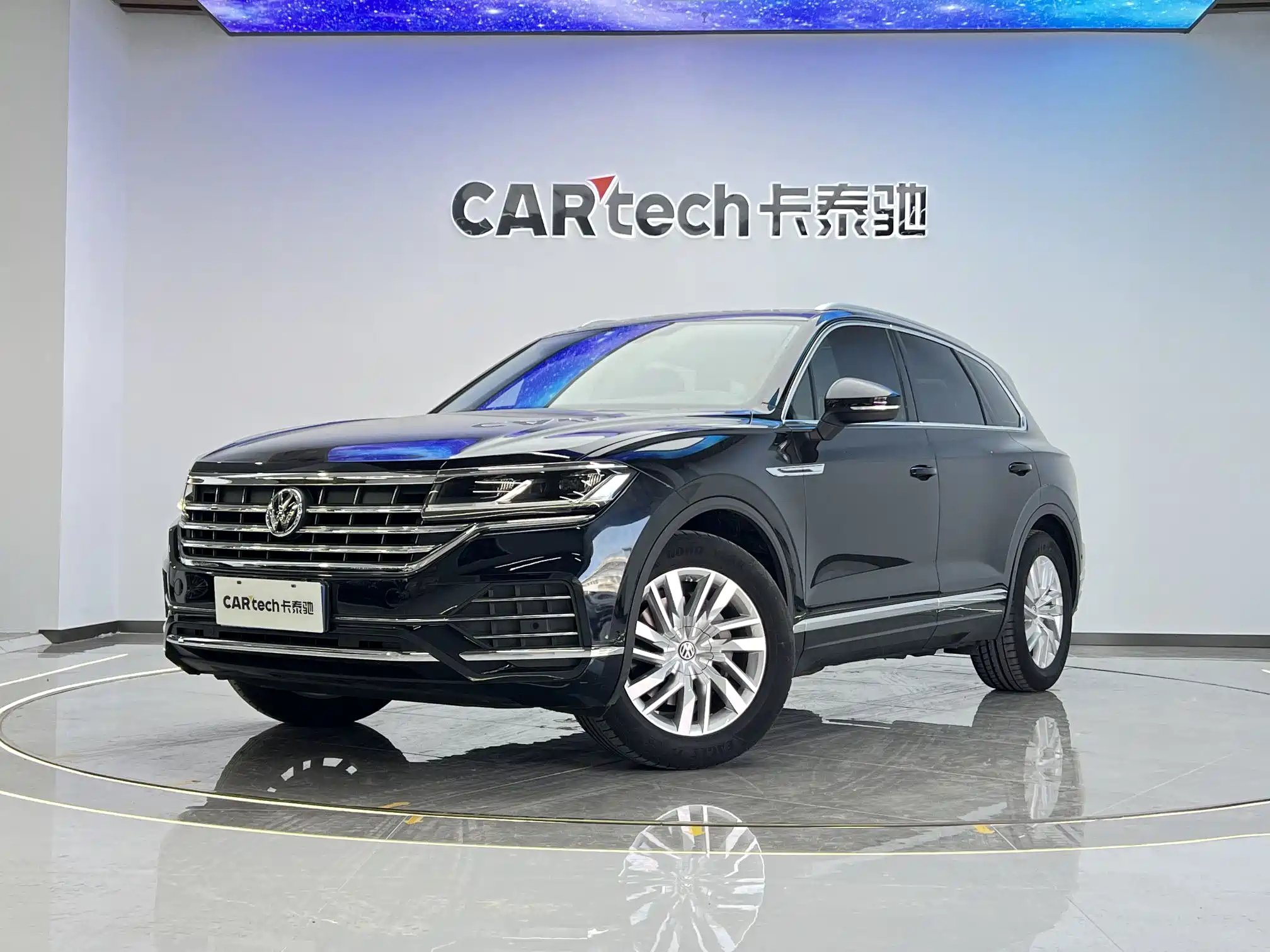 VOLKSWAGEN TOUAREG 2019