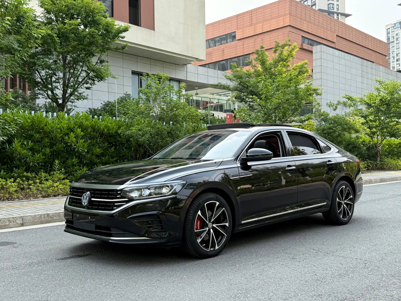 VOLKSWAGEN PASSAT 2022