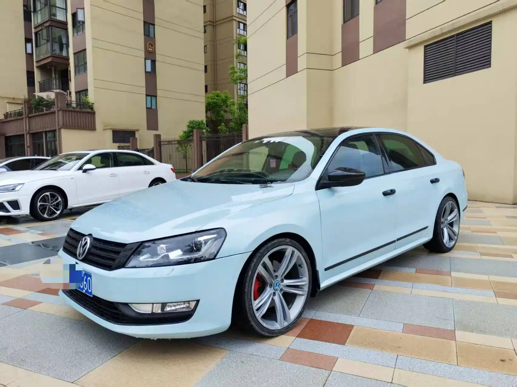 VOLKSWAGEN PASSAT 2013