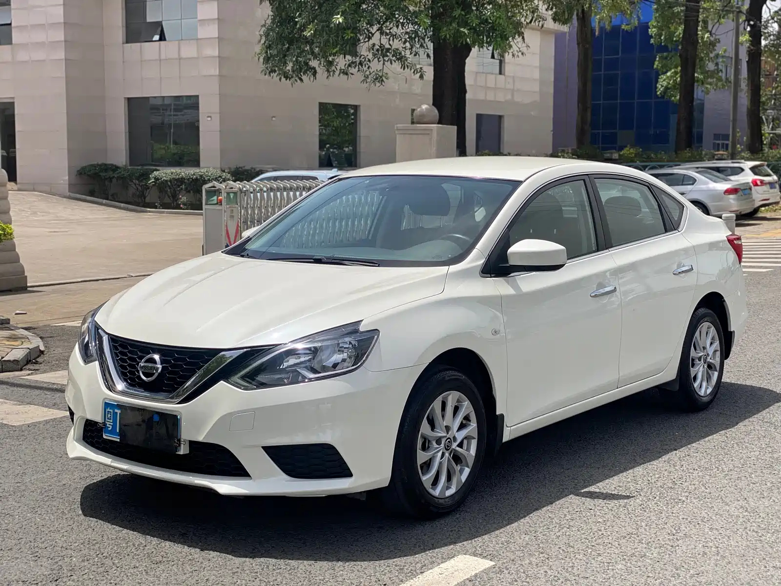 NISSAN SYLPHY 2022