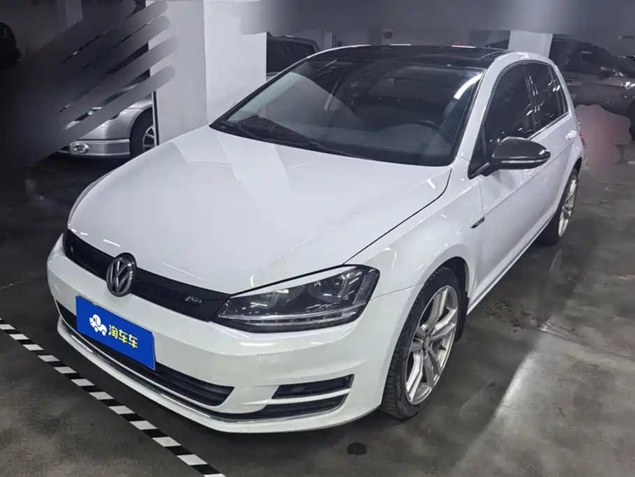 VOLKSWAGEN GOLF 2014