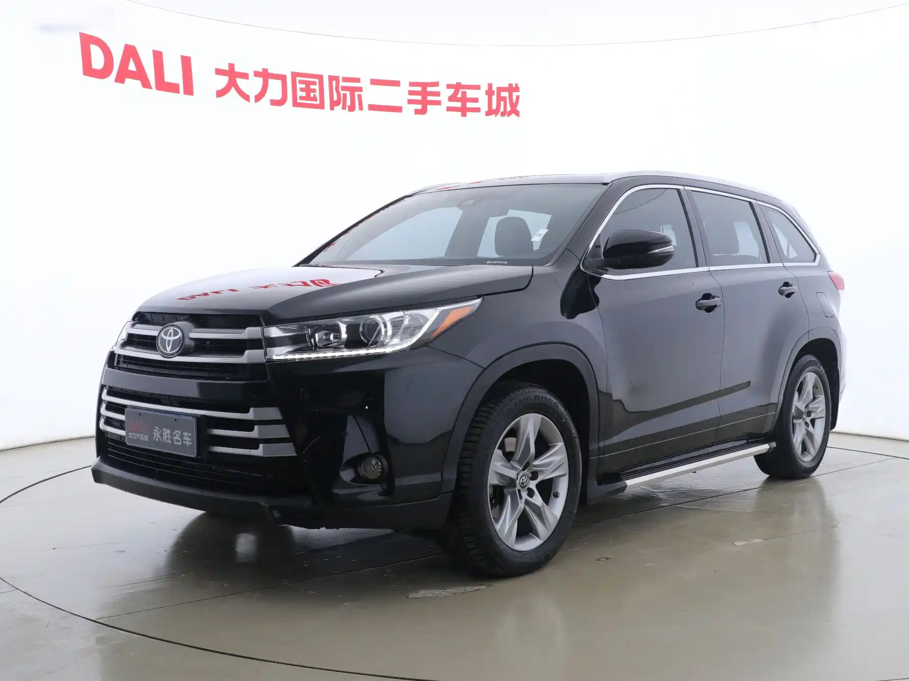 TOYOTA HIGHLANDER