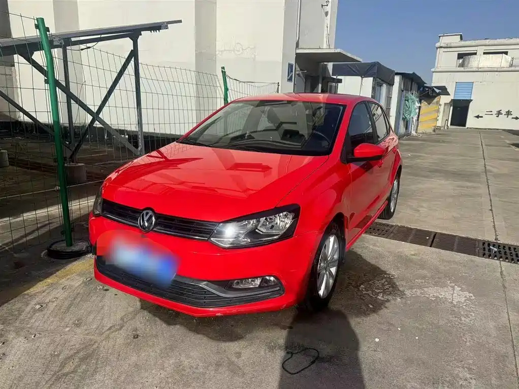 VOLKSWAGEN POLO 2014