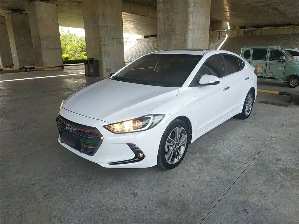 HYUNDAI ELANTRA 2016
