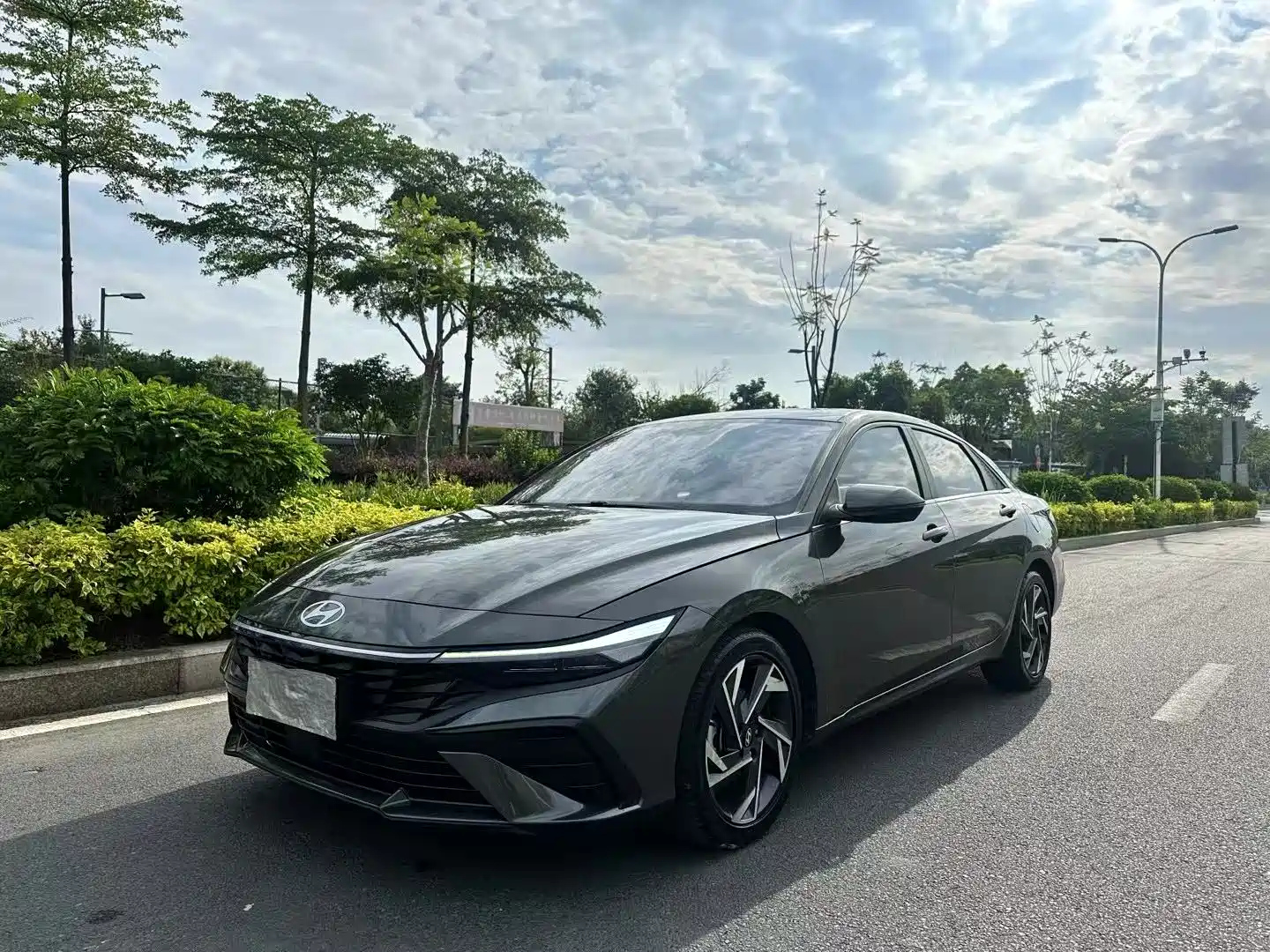 HYUNDAI ELANTRA 2023