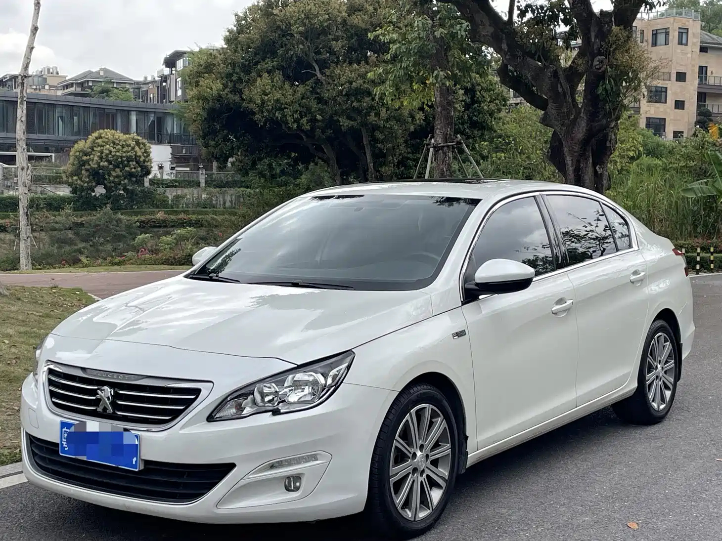 PEUGEOT 408 2016
