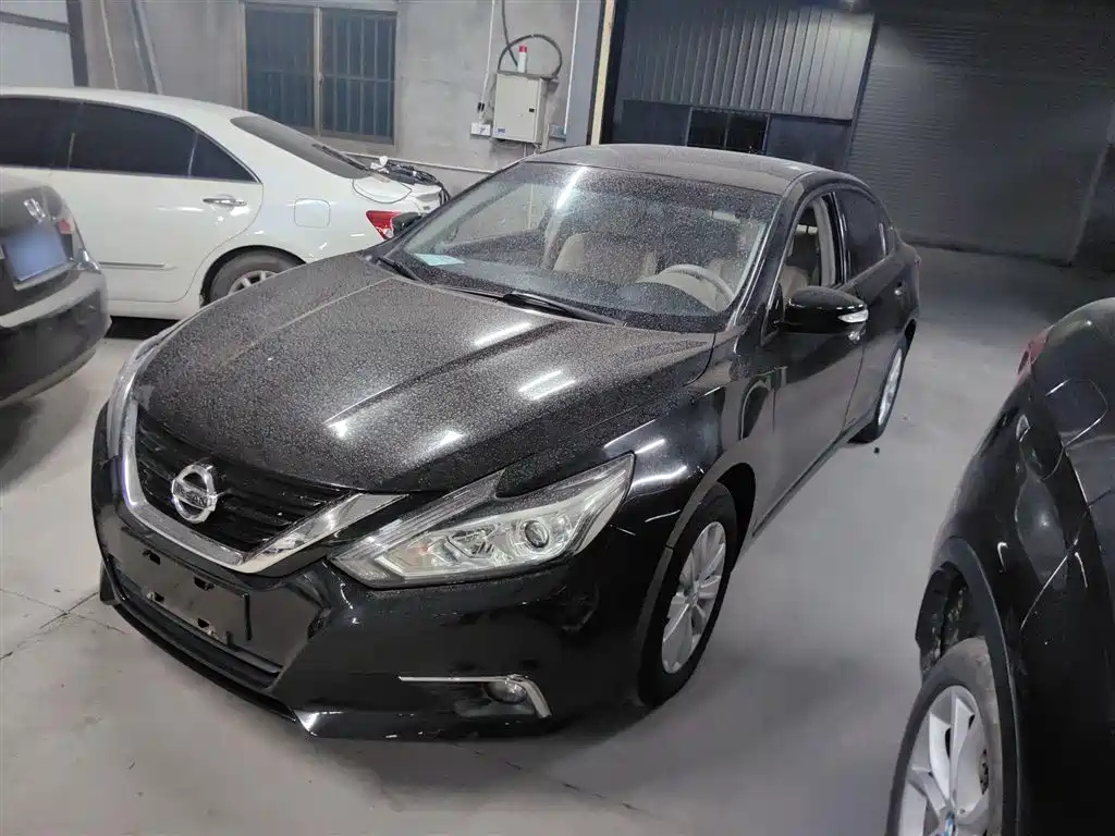 NISSAN TEANA 2016