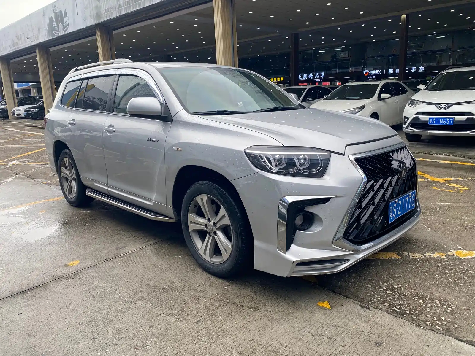 TOYOTA HIGHLANDER 2009