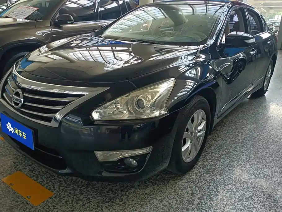 NISSAN TEANA 2014