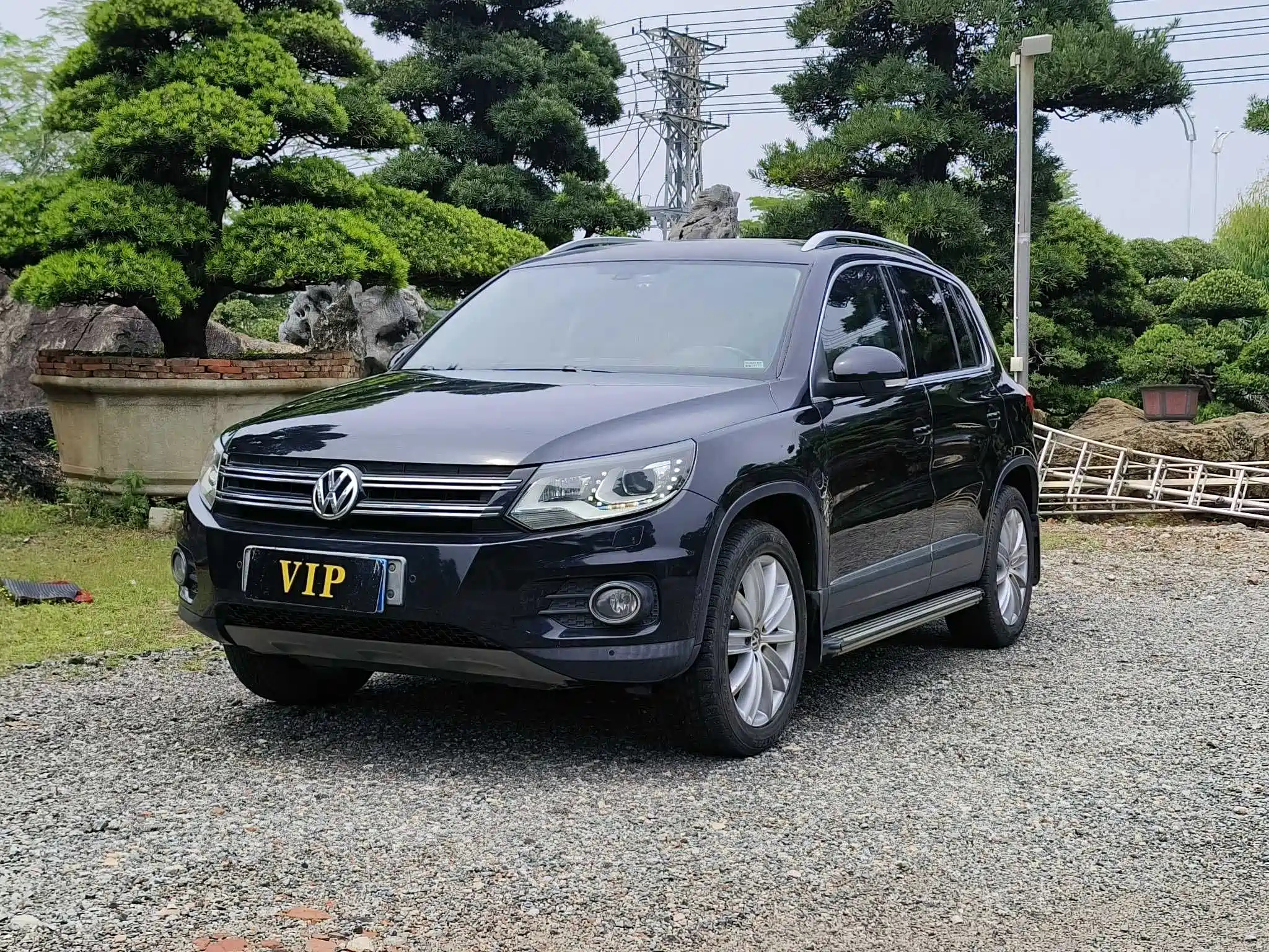 VOLKSWAGEN TIGUAN 2012