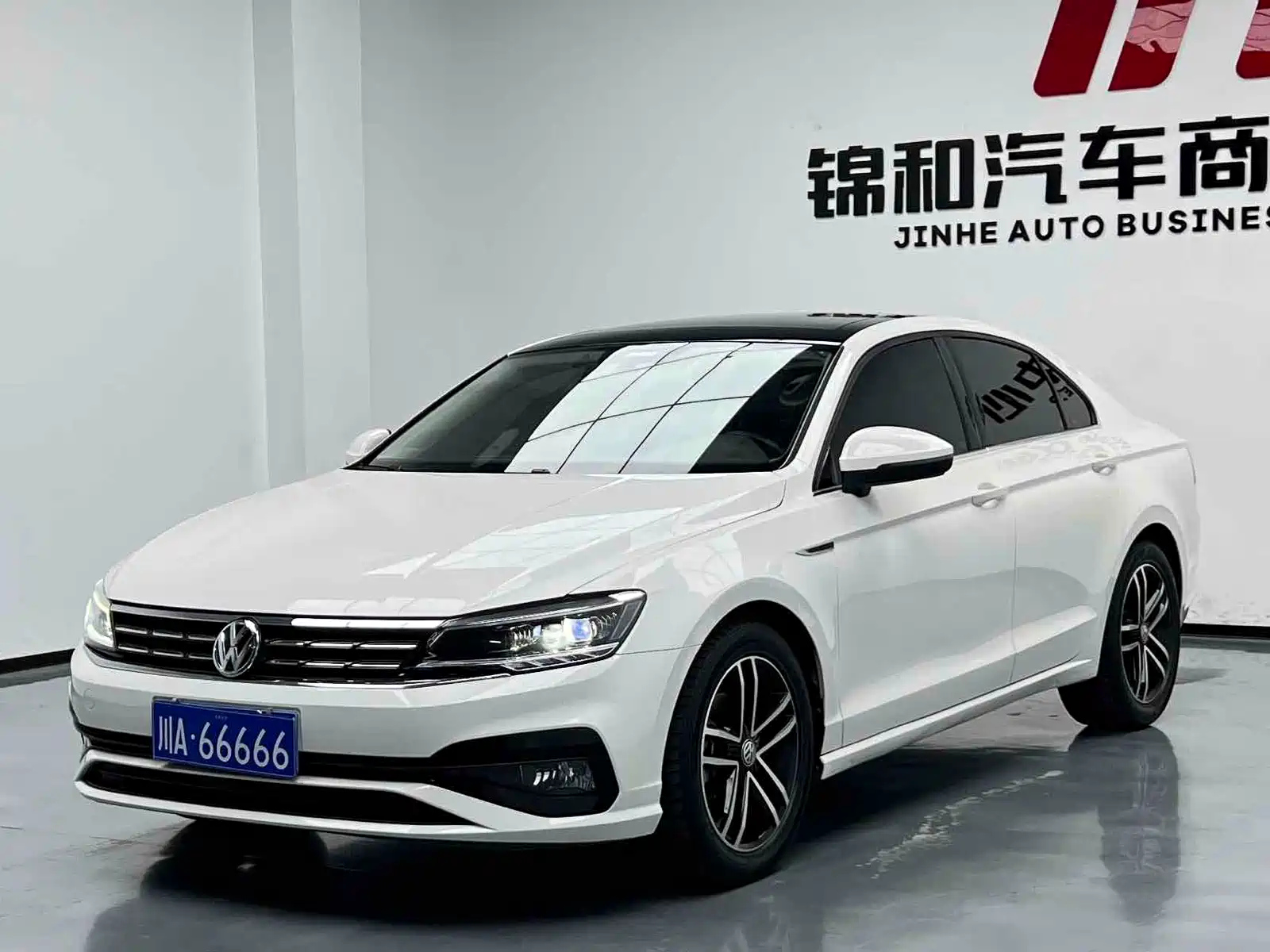VOLKSWAGEN LAMANDO 2021