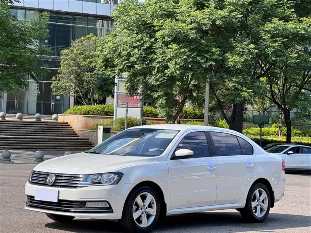 VOLKSWAGEN LAVIDA 2017