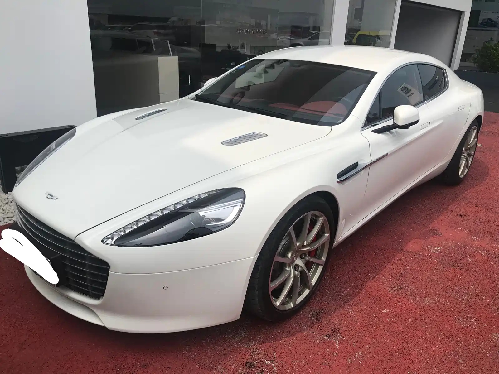 ASTON MARTIN RAPIDE 2016