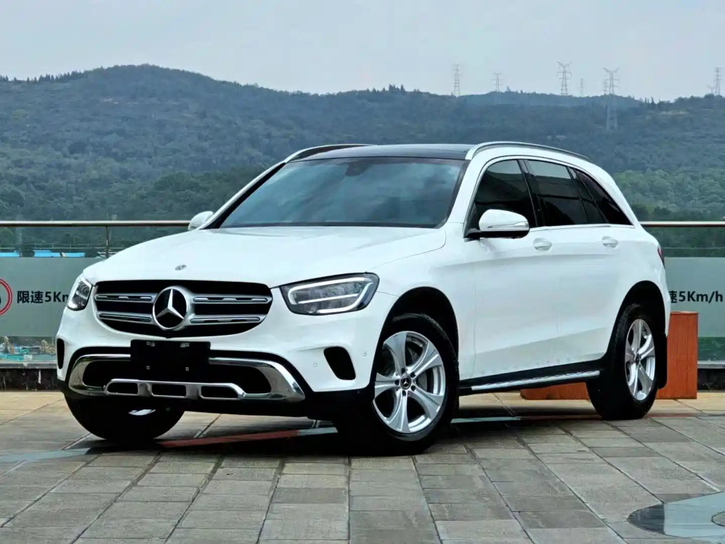 MERCEDES BENZ GLC 2020