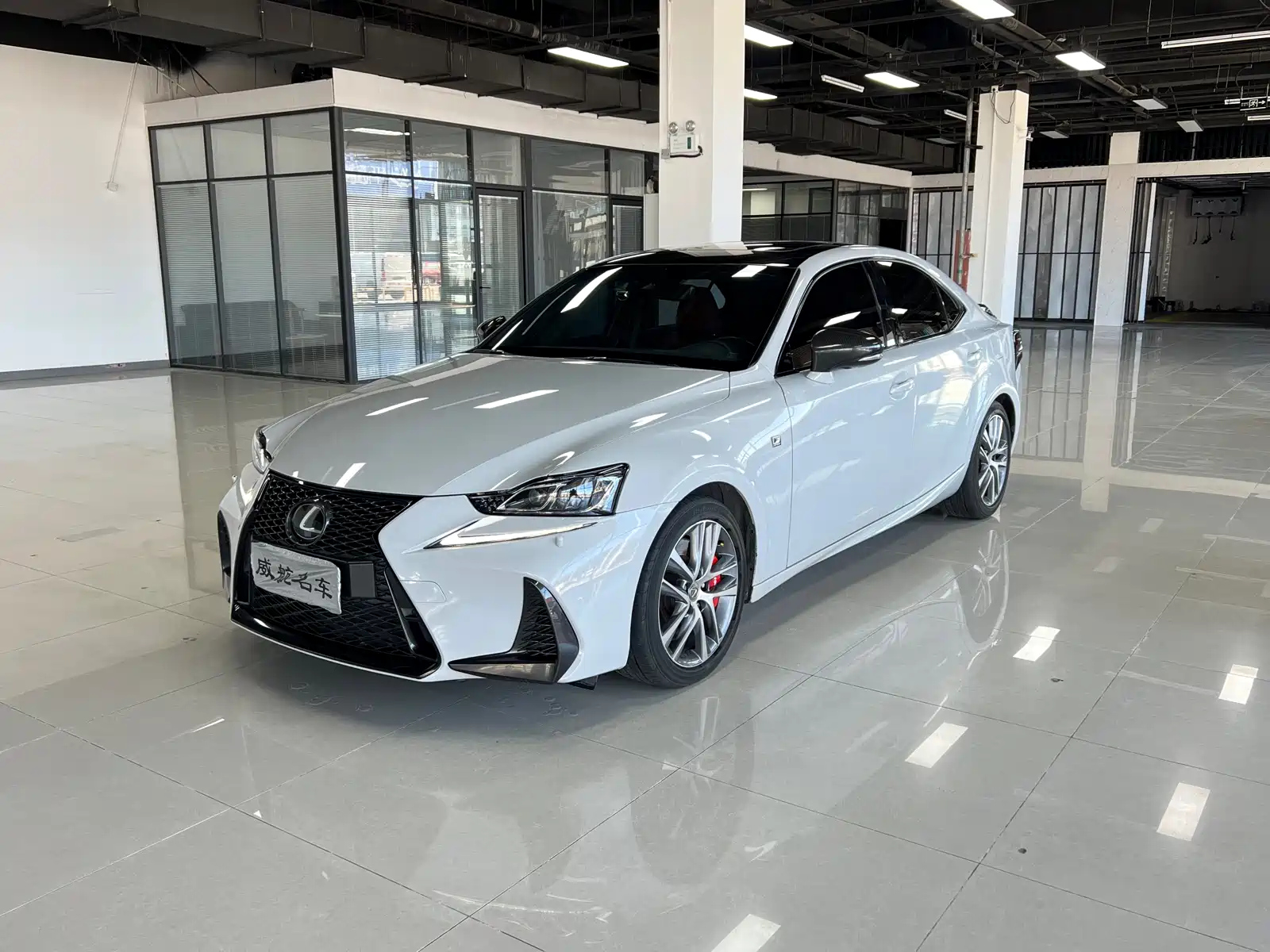 LEXUS IS 2017