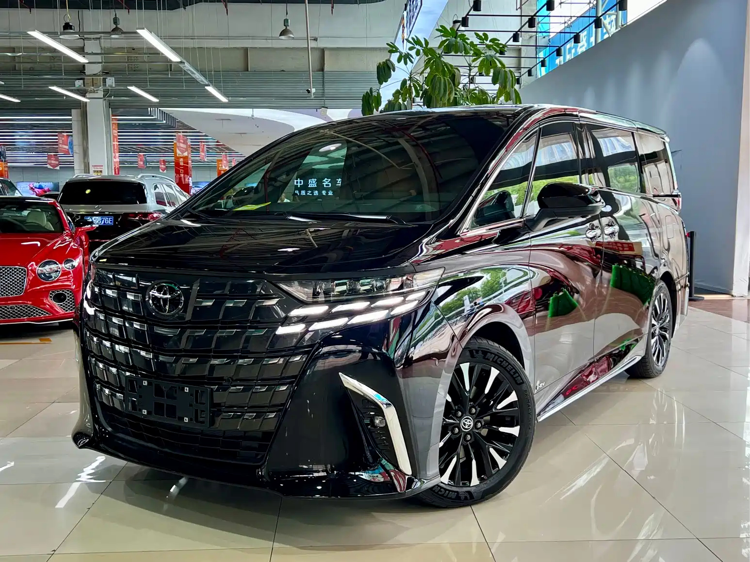TOYOTA ALPHARD 2024