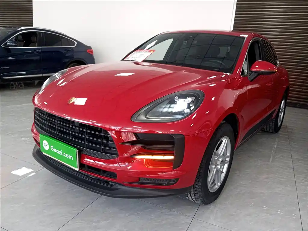 PORSCHE MACAN 2018