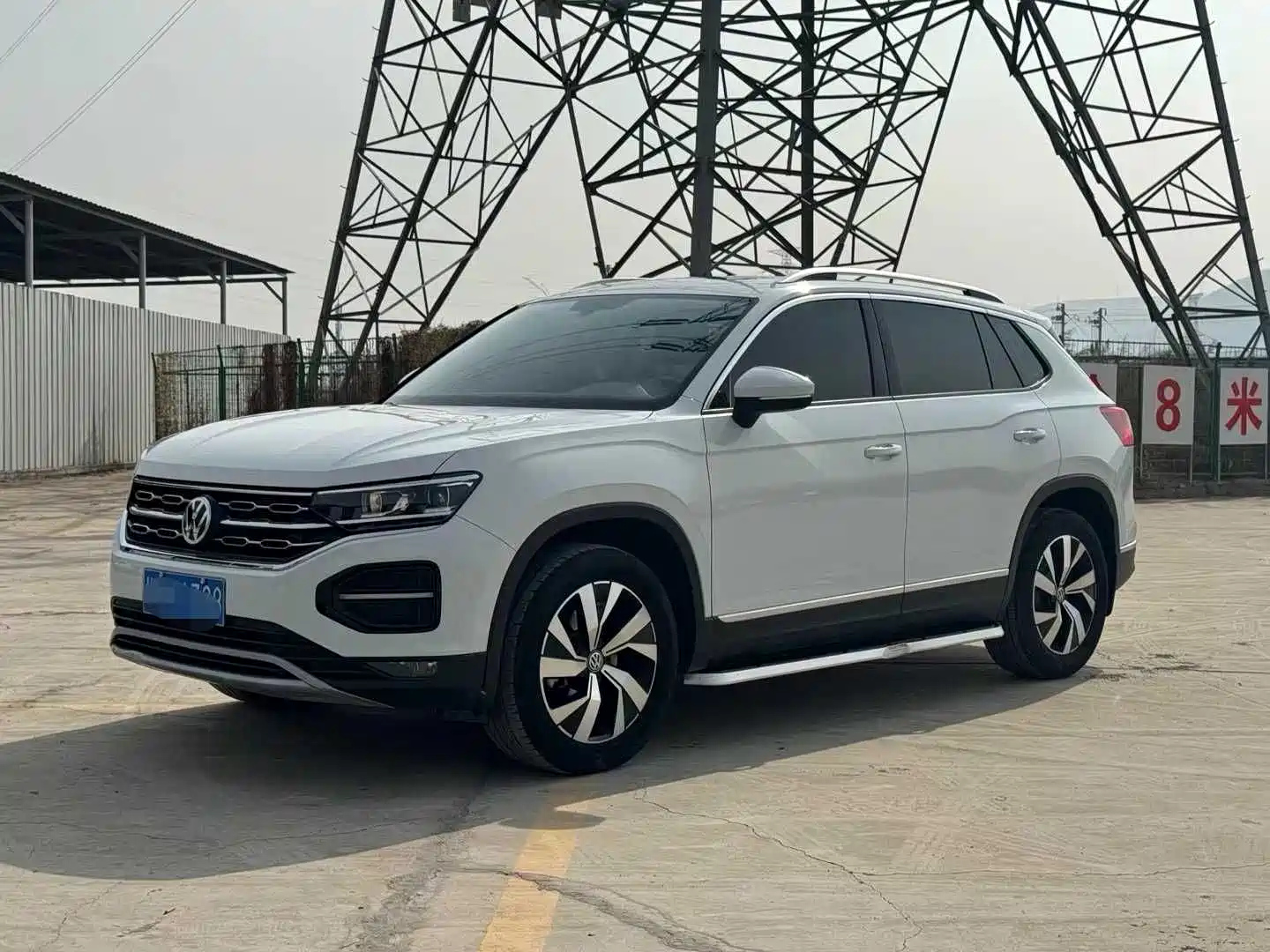 VOLKSWAGEN TAYRON