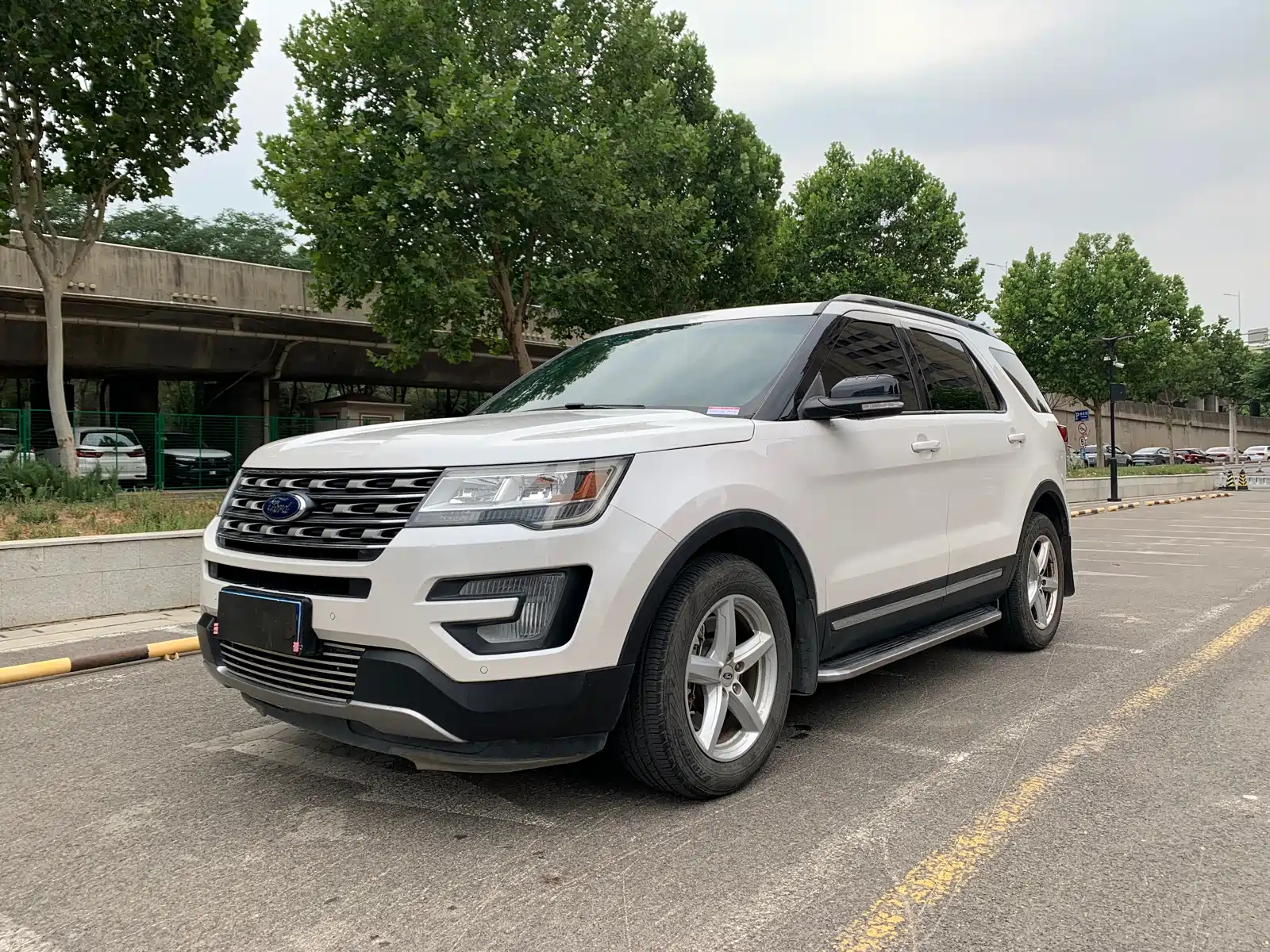 FORD EXPLORER IMPORT