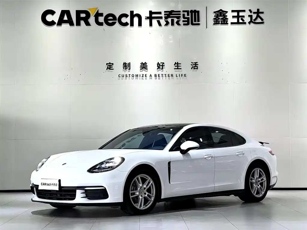 PORSCHE PANAMERA 2017
