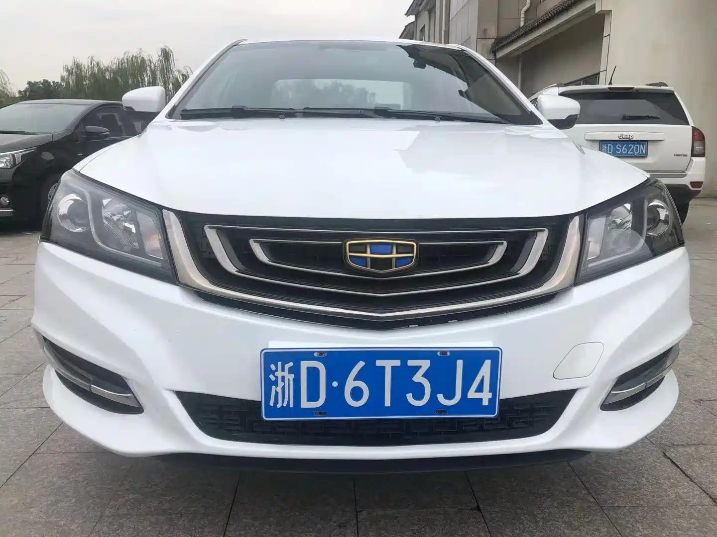 GEELY AUTO EMGRAND 2017