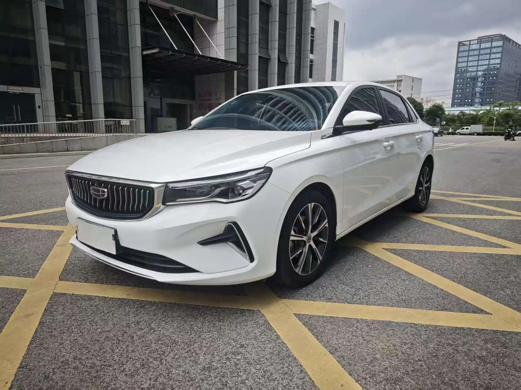 GEELY AUTO EMGRAND 2022