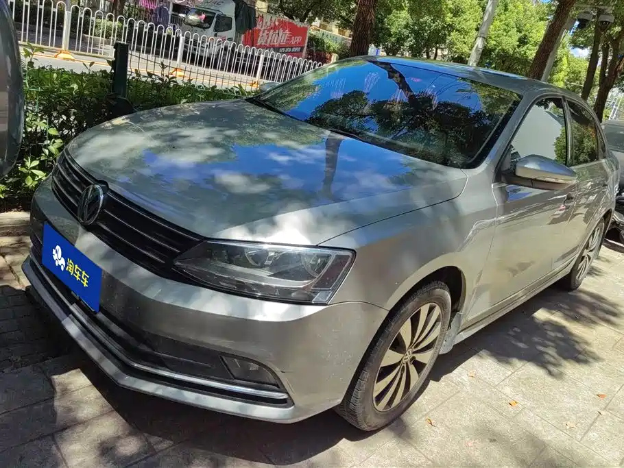 VOLKSWAGEN SAGITAR 2018