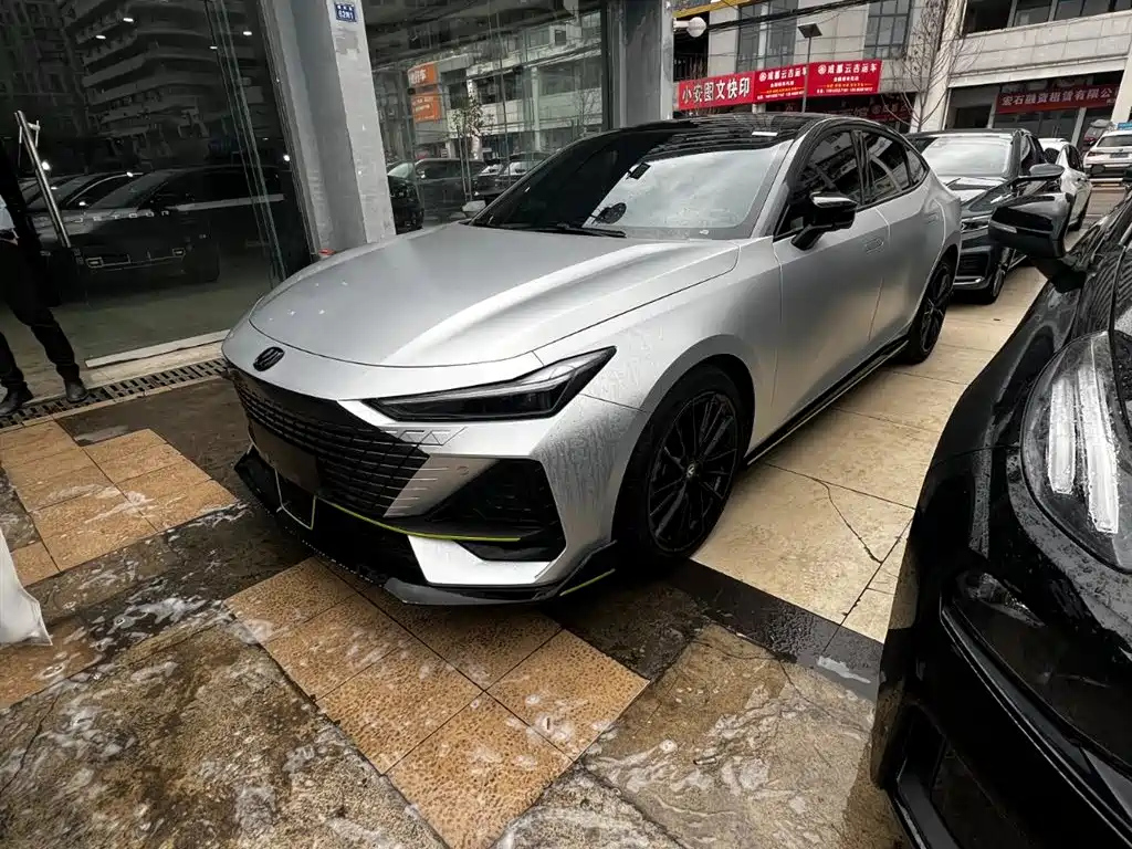 CHANGAN UNI-V 2023