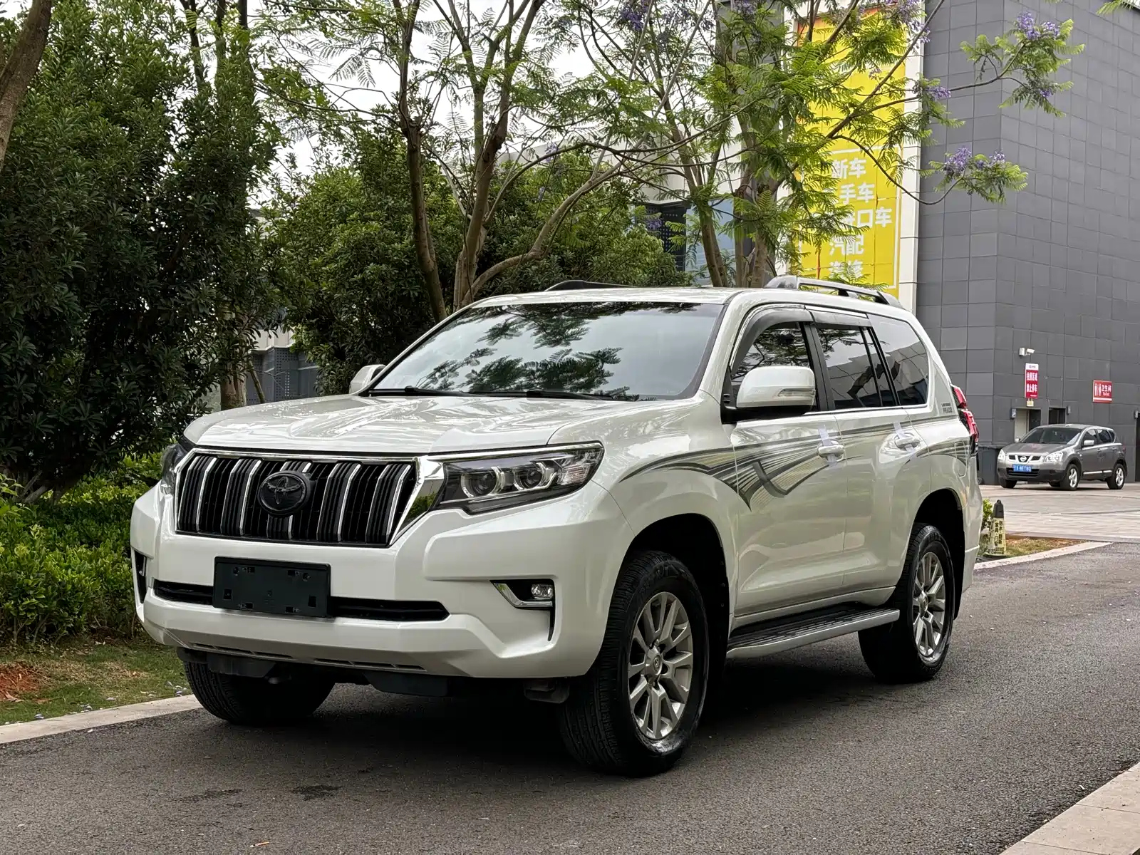 TOYOTA PRADO 2018