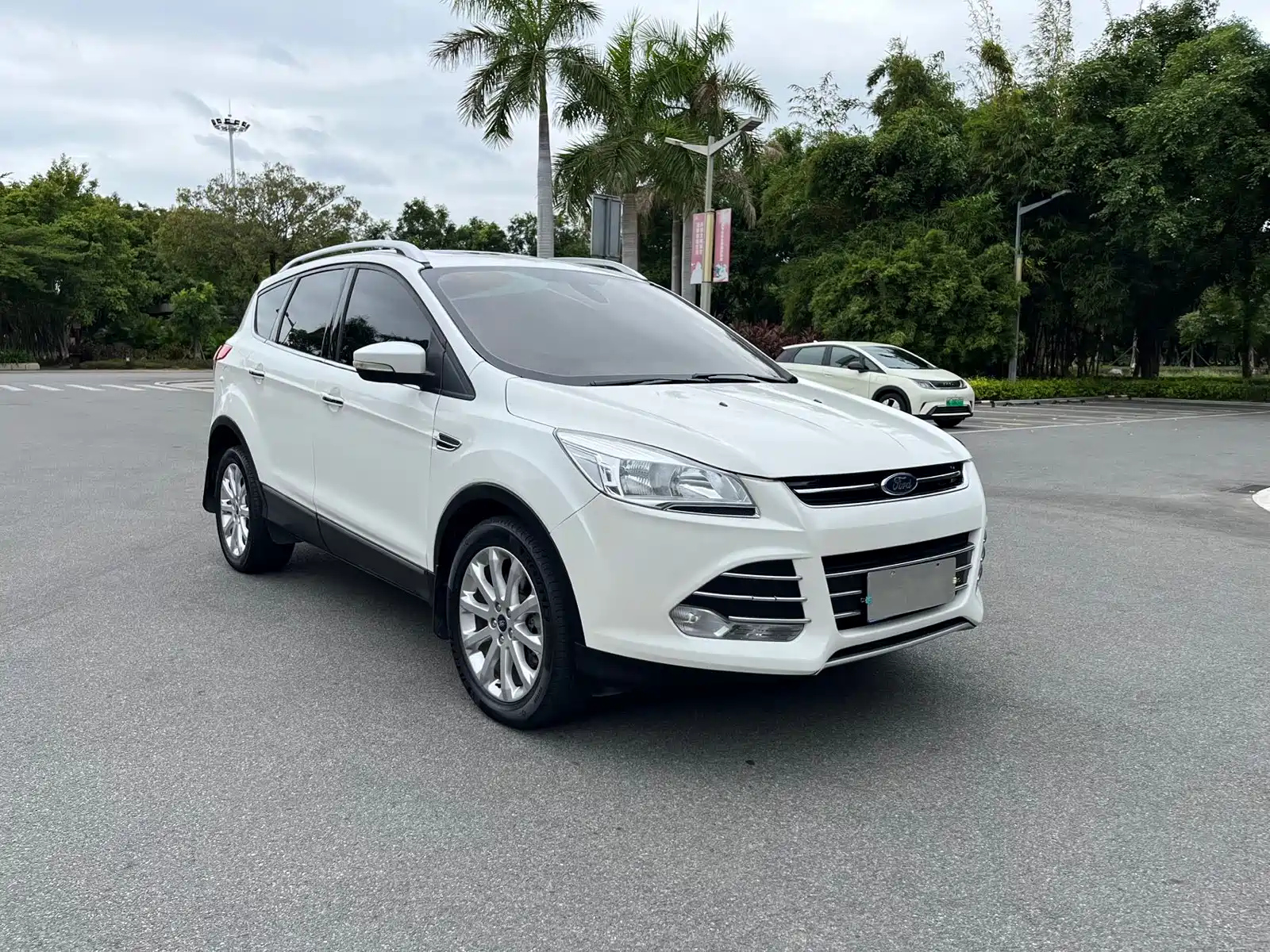FORD ESCAPE 2015