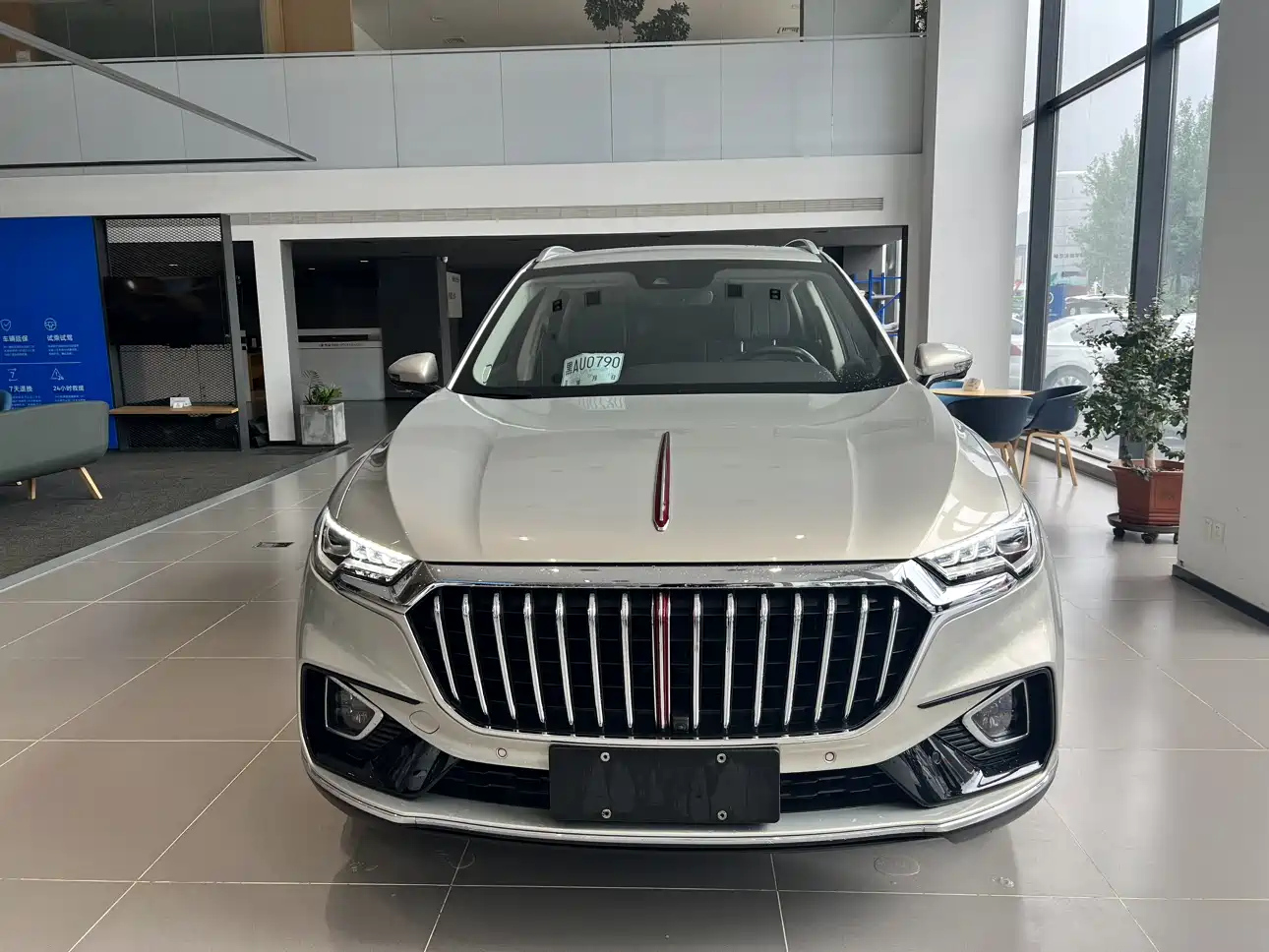 HONGQI HS5 2019