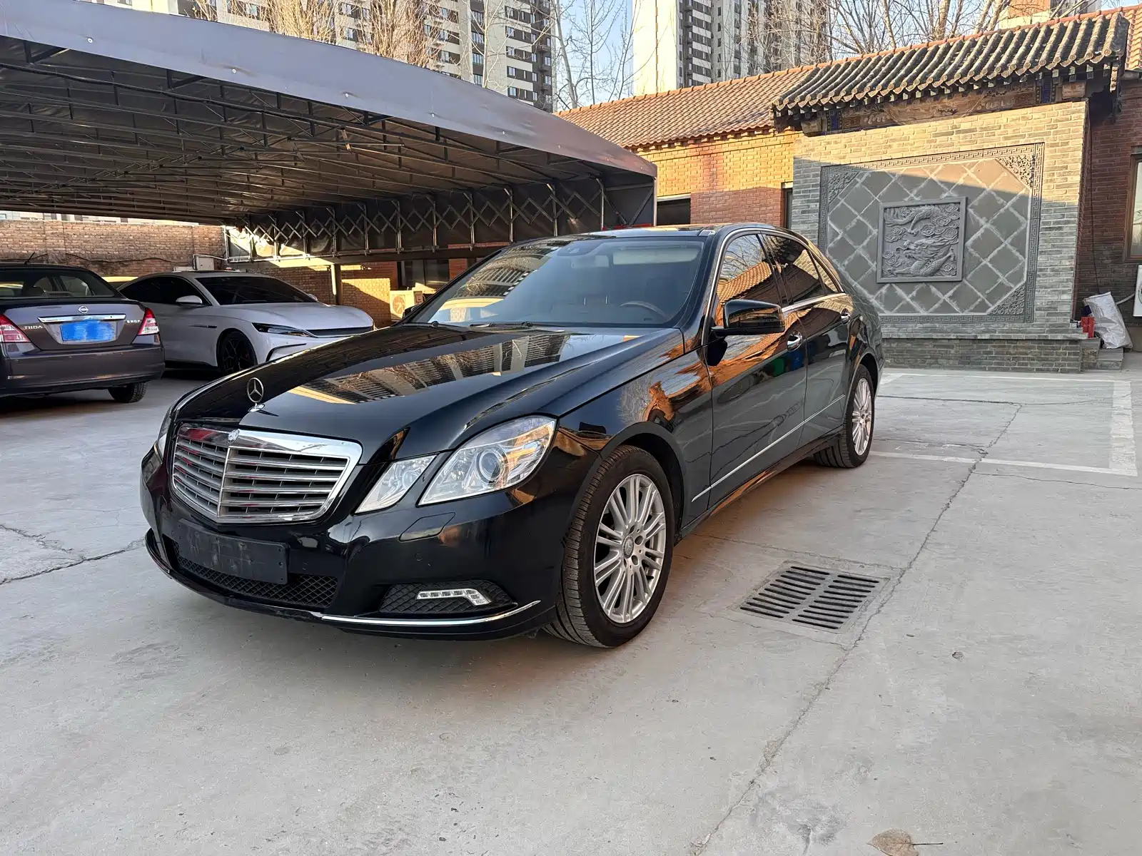 MERCEDES BENZ E-CLASS IMPORT 2010