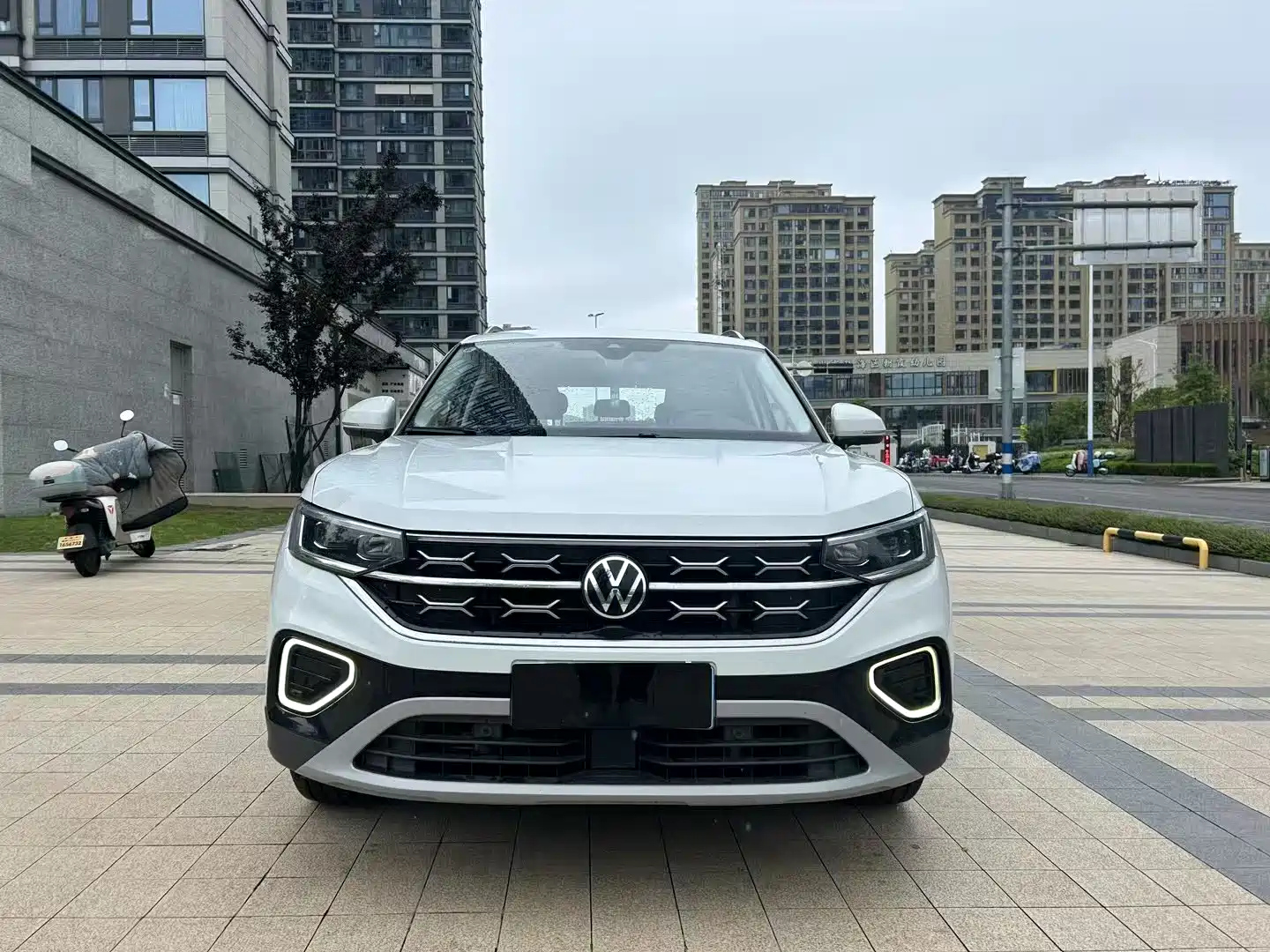 VOLKSWAGEN TAYRON 2023
