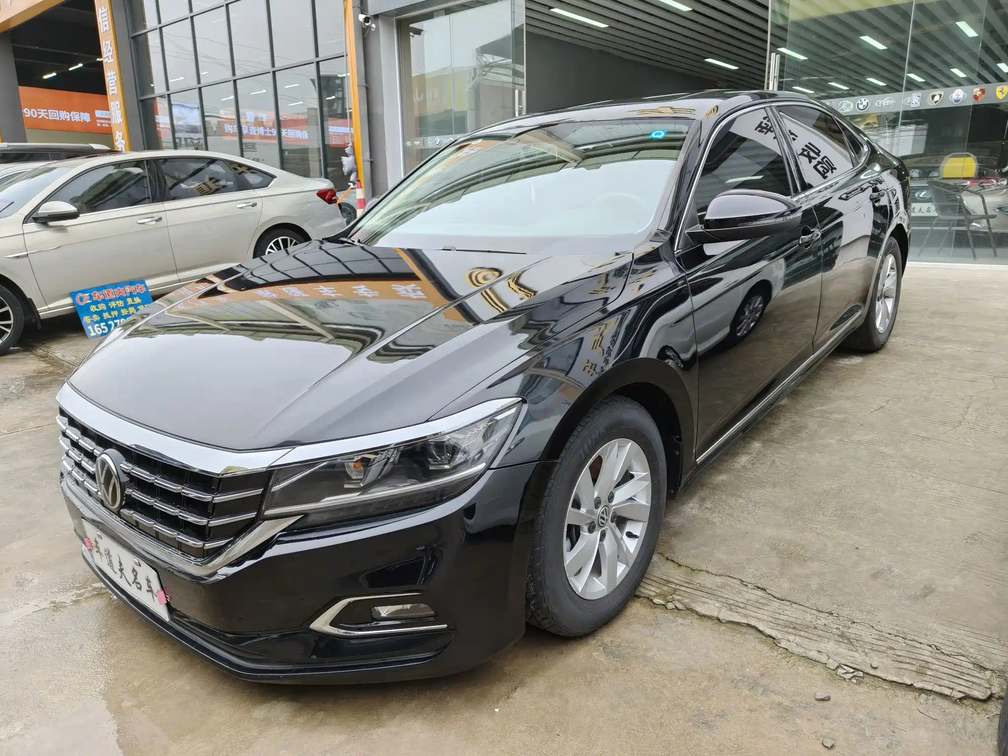 VOLKSWAGEN PASSAT 2019