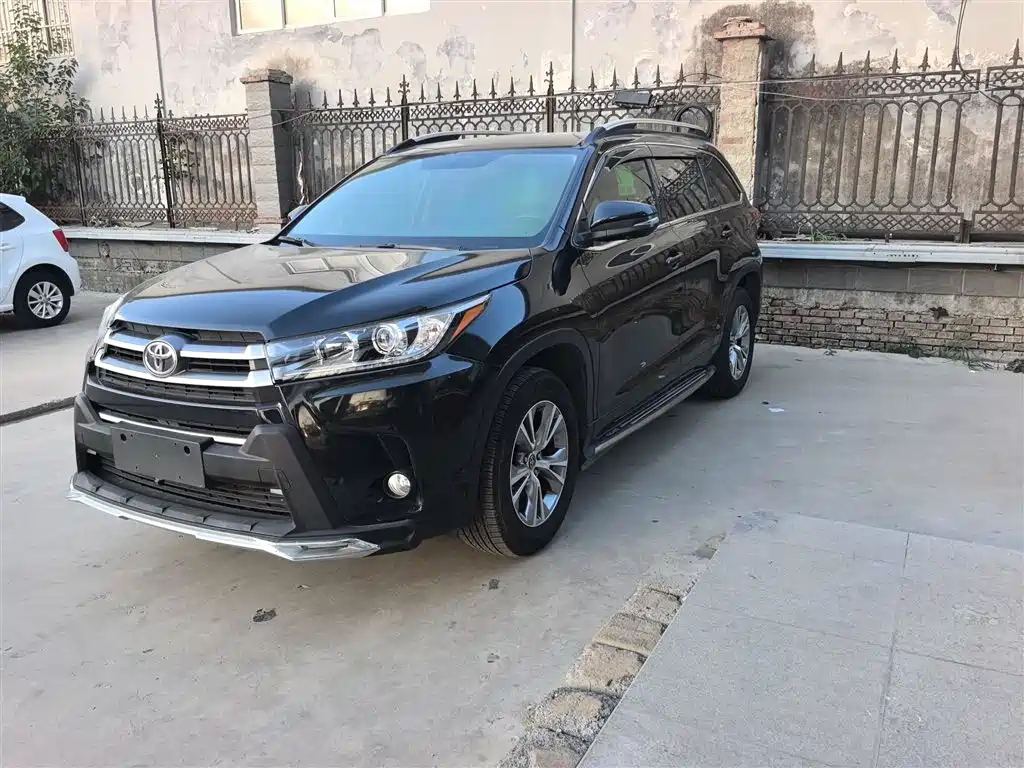 TOYOTA HIGHLANDER 2018