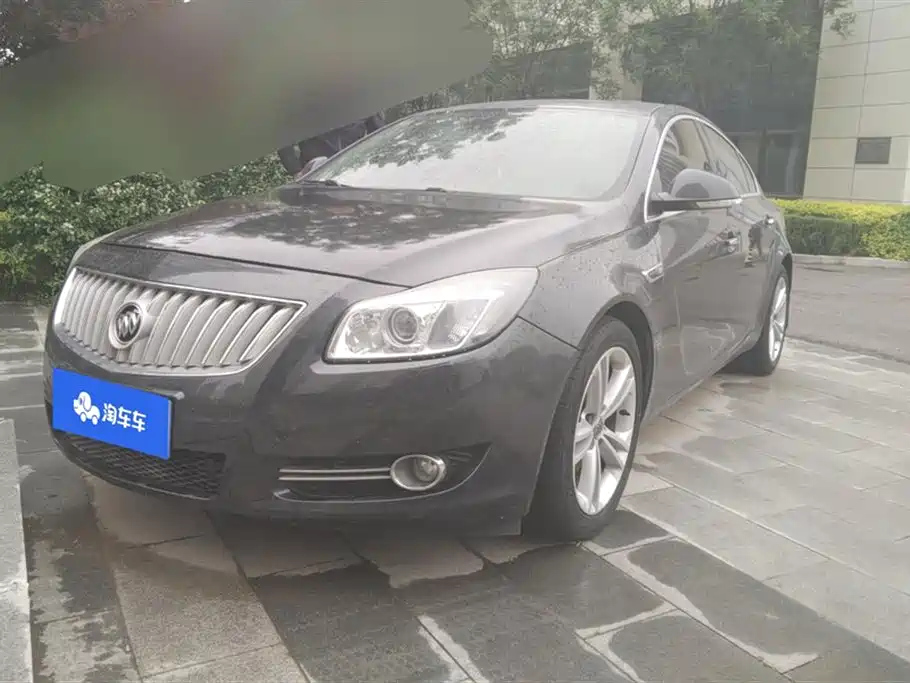 BUICK REGAL 2010