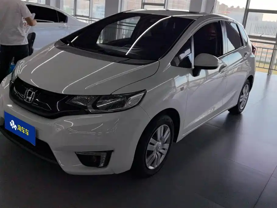 HONDA FIT 2016