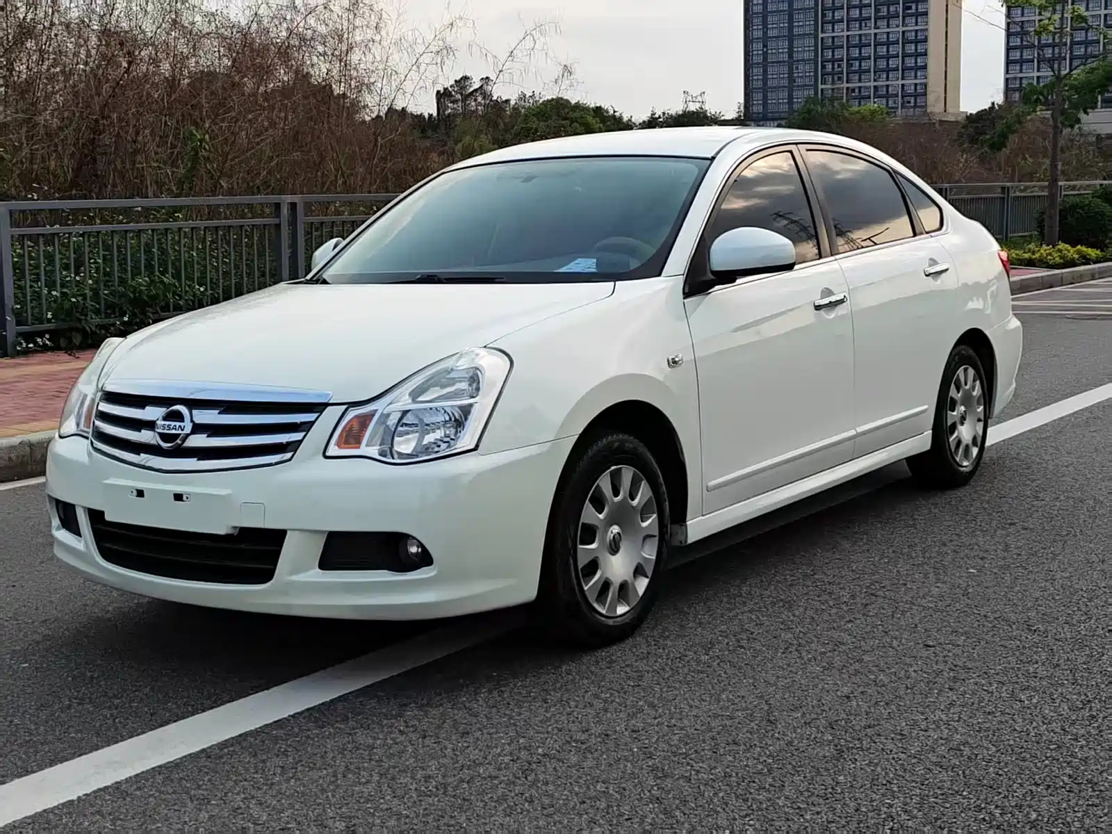 NISSAN SYLPHY 2012