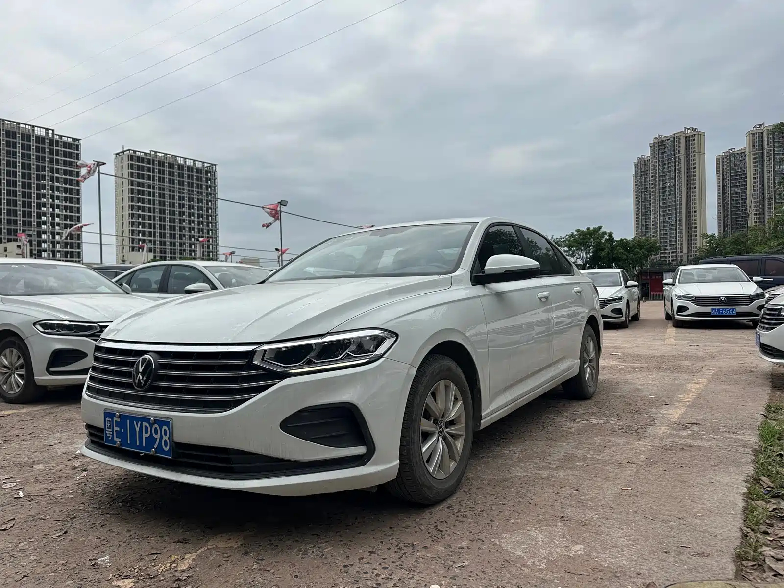 VOLKSWAGEN LAVIDA 2023