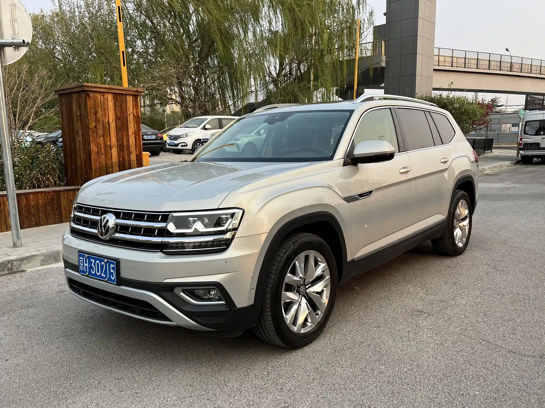 VOLKSWAGEN TOURAN 2017
