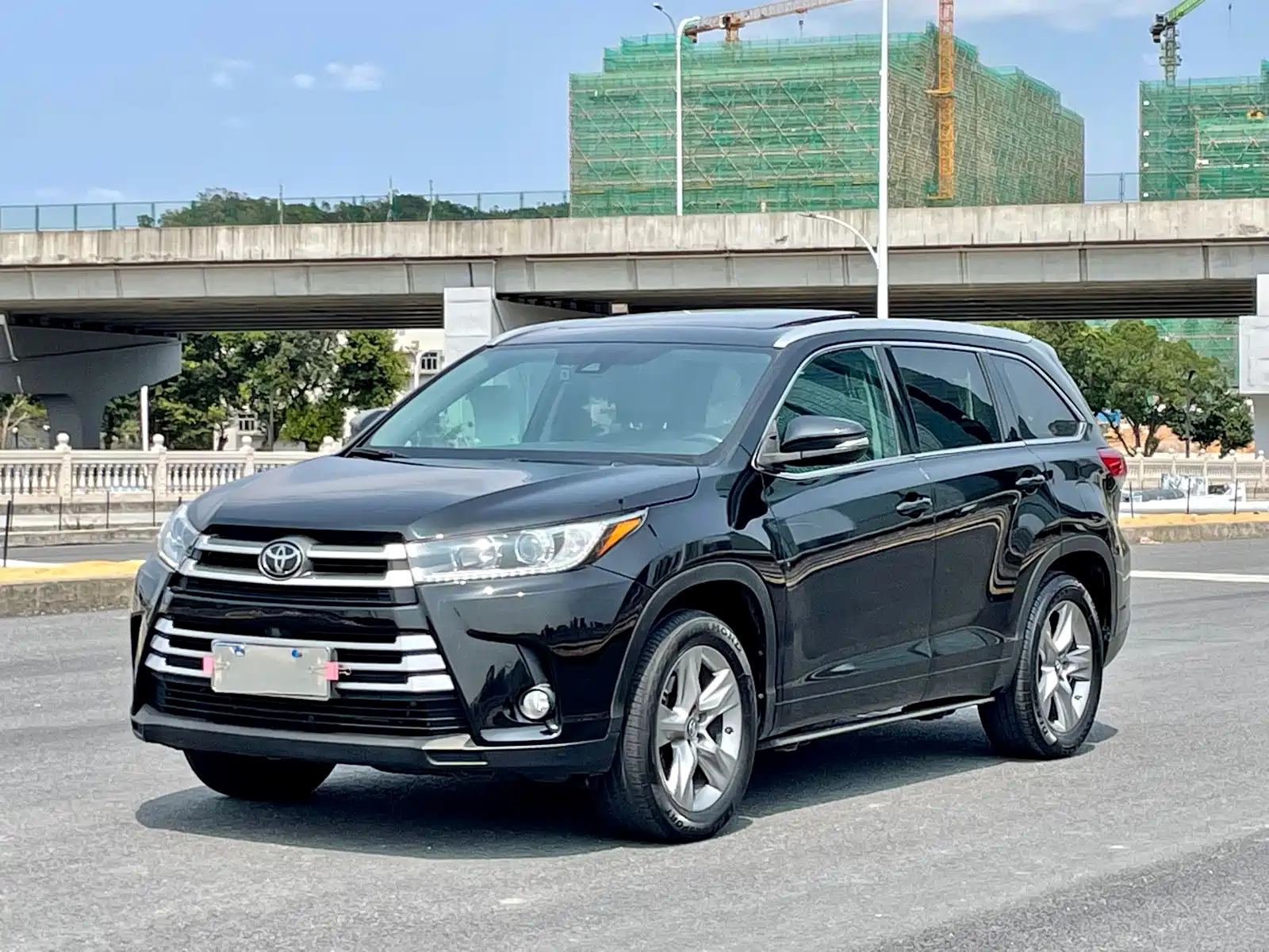 TOYOTA HIGHLANDER