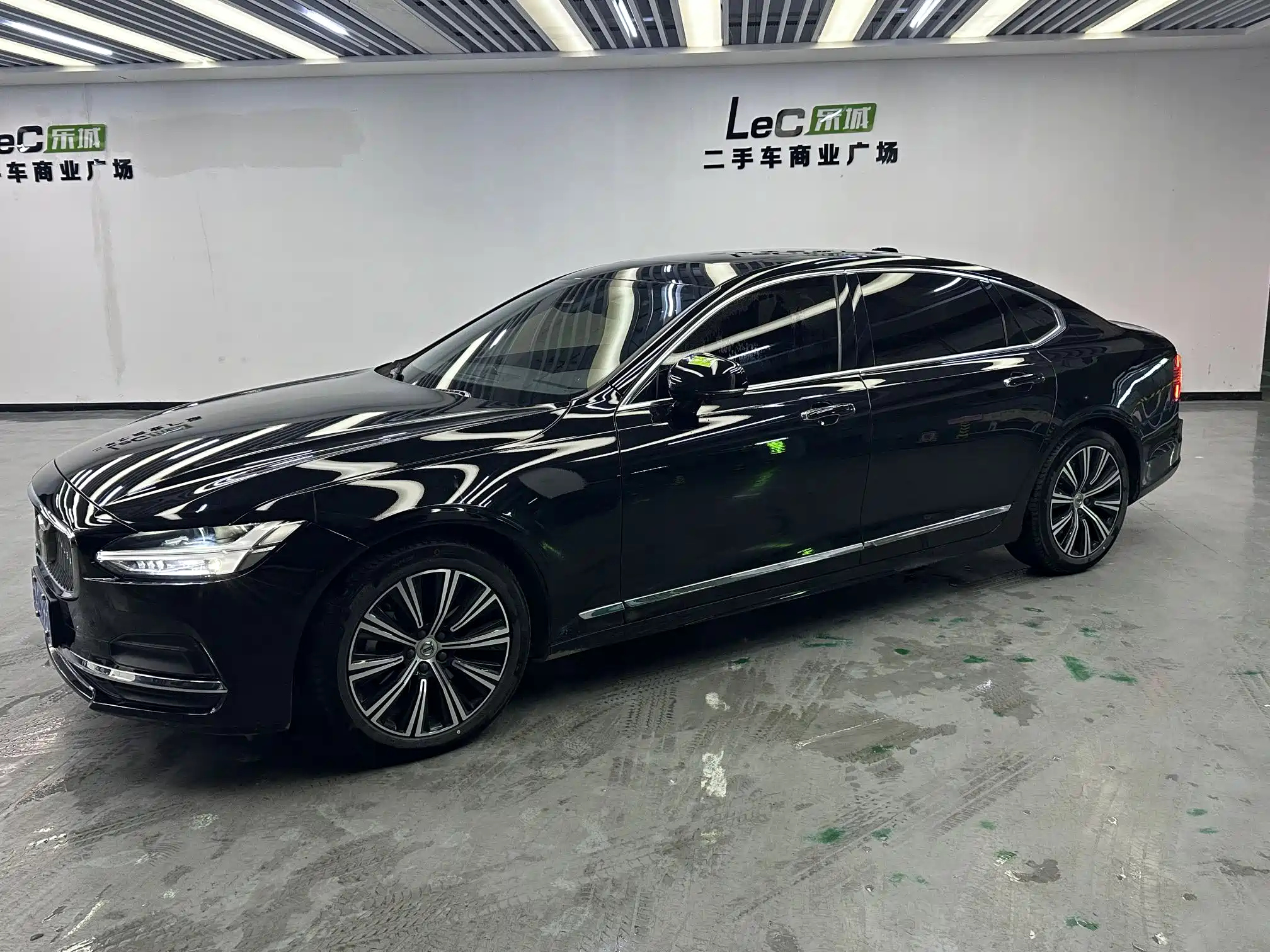VOLVO S90 2022