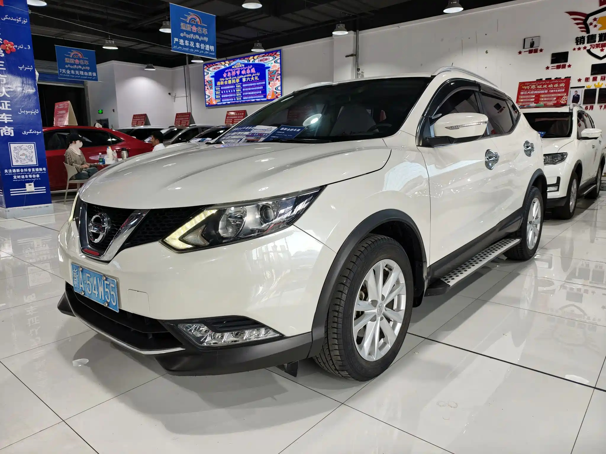 NISSAN QASHQAI 2016