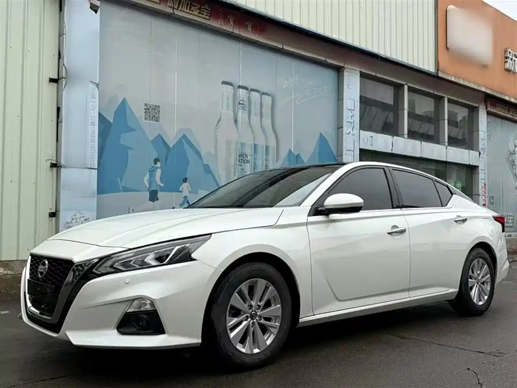 NISSAN TEANA 2020
