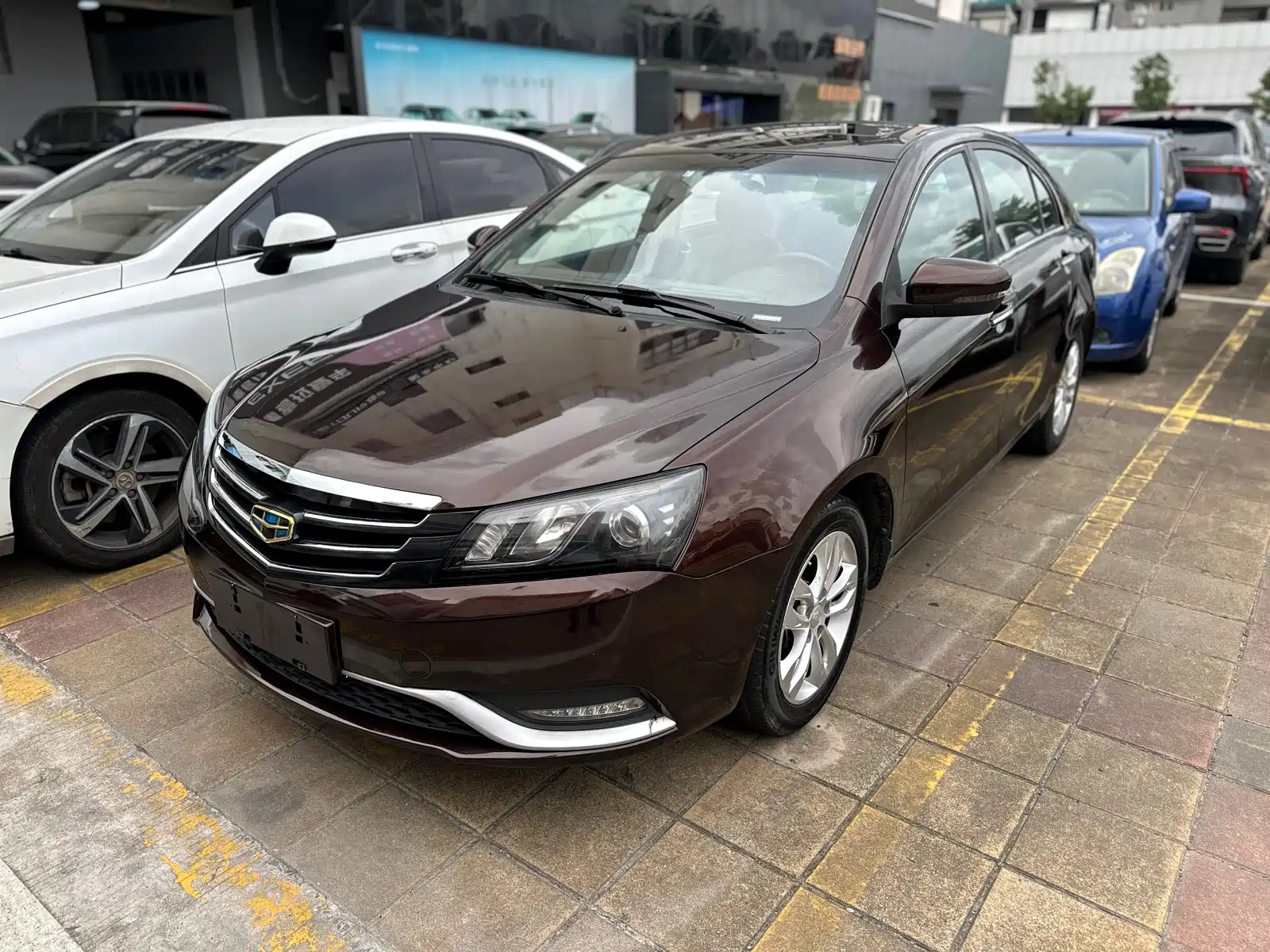 GEELY AUTO EMGRAND 2015