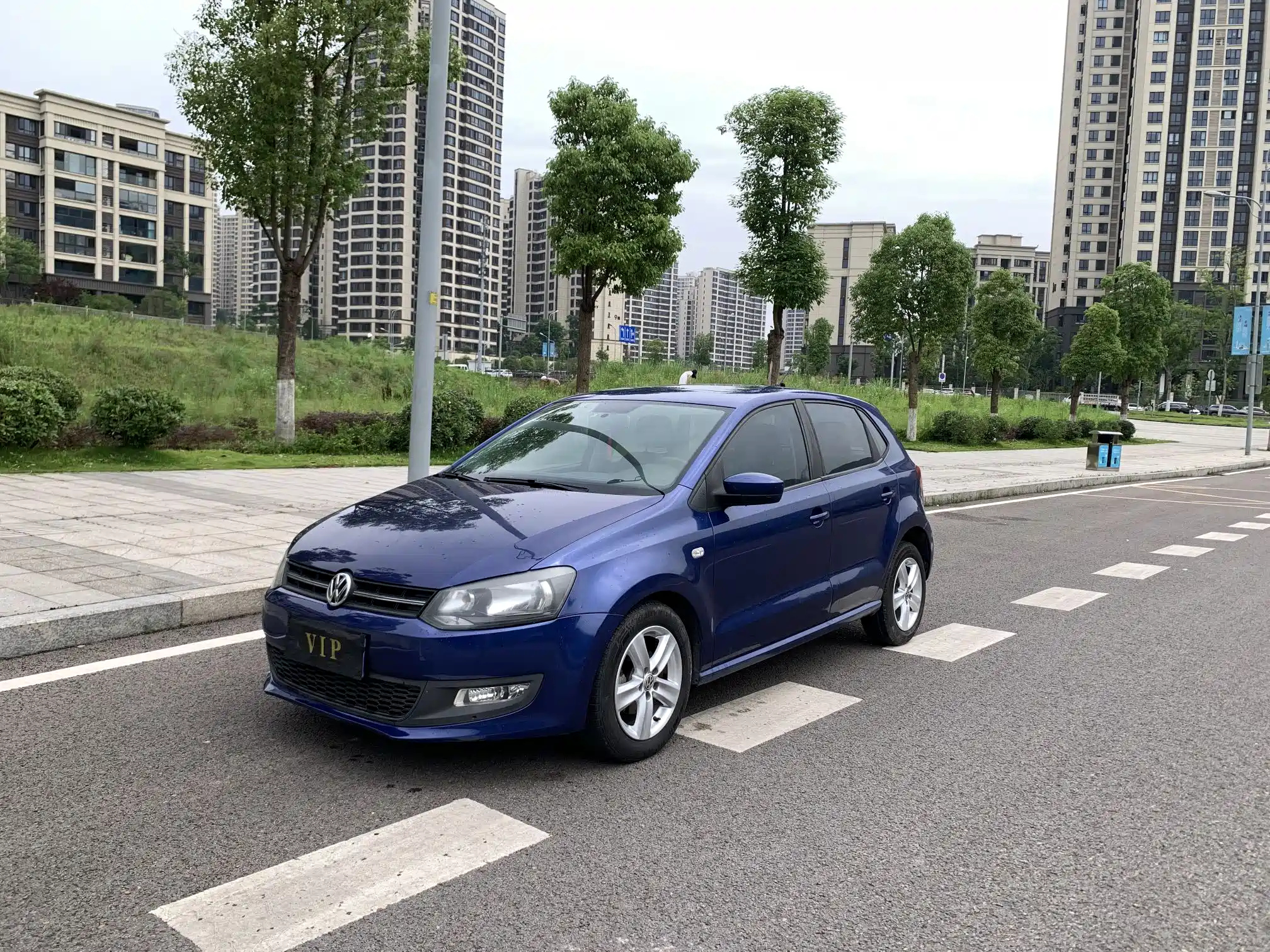 VOLKSWAGEN POLO 2011