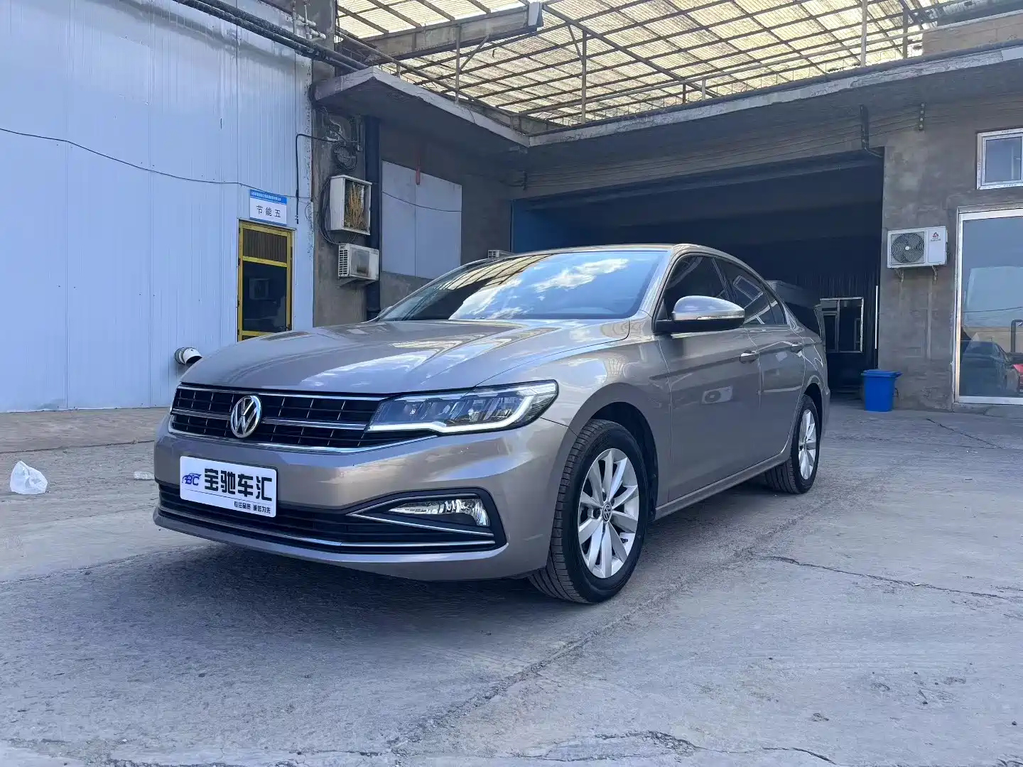 VOLKSWAGEN BORA 2019