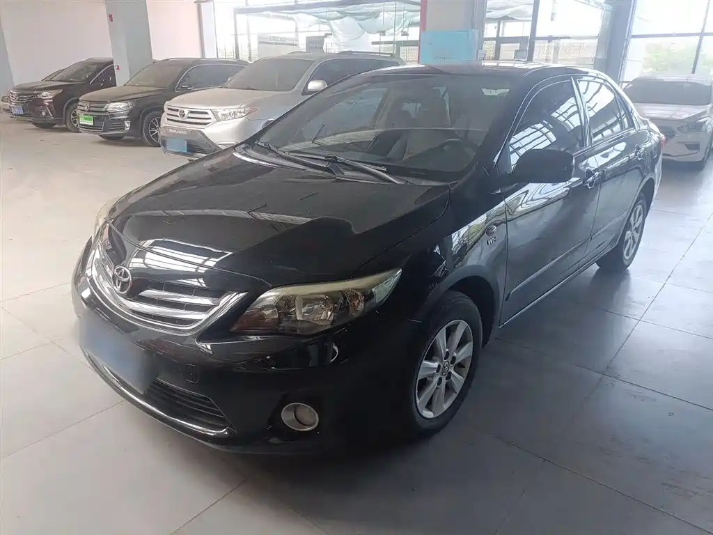 TOYOTA COROLLA 2013