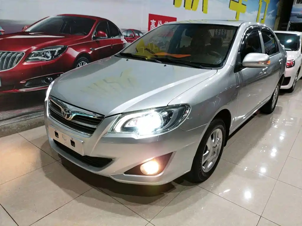 TOYOTA COROLLA 2013